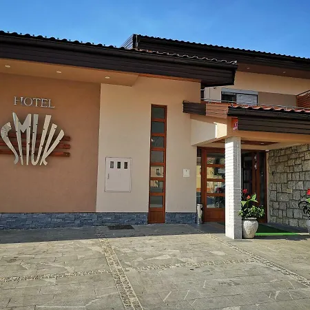 Hotel Smuk 3*